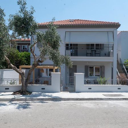 Camara Luxury Apartments Pylos Exterior foto