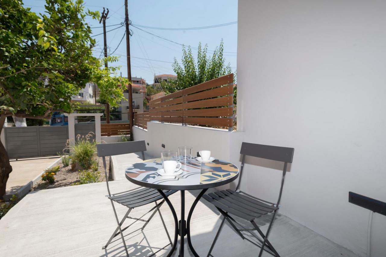 Camara Luxury Apartments Pylos Exterior foto